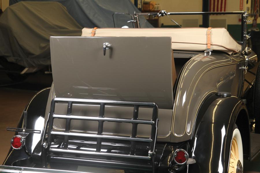  Ford V8 DeLuxe Roadster 1932 года  (фото 7 из 41)